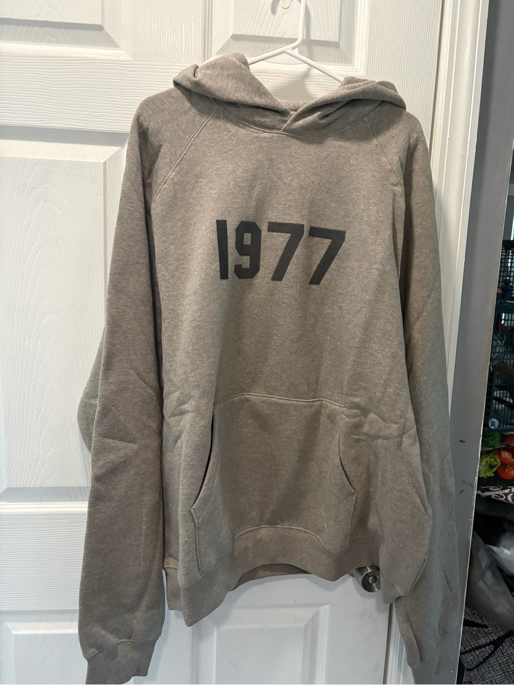 Essentials Taupe 1977 Pullover Hoodie. BNWT CT-1/43 Size :XL